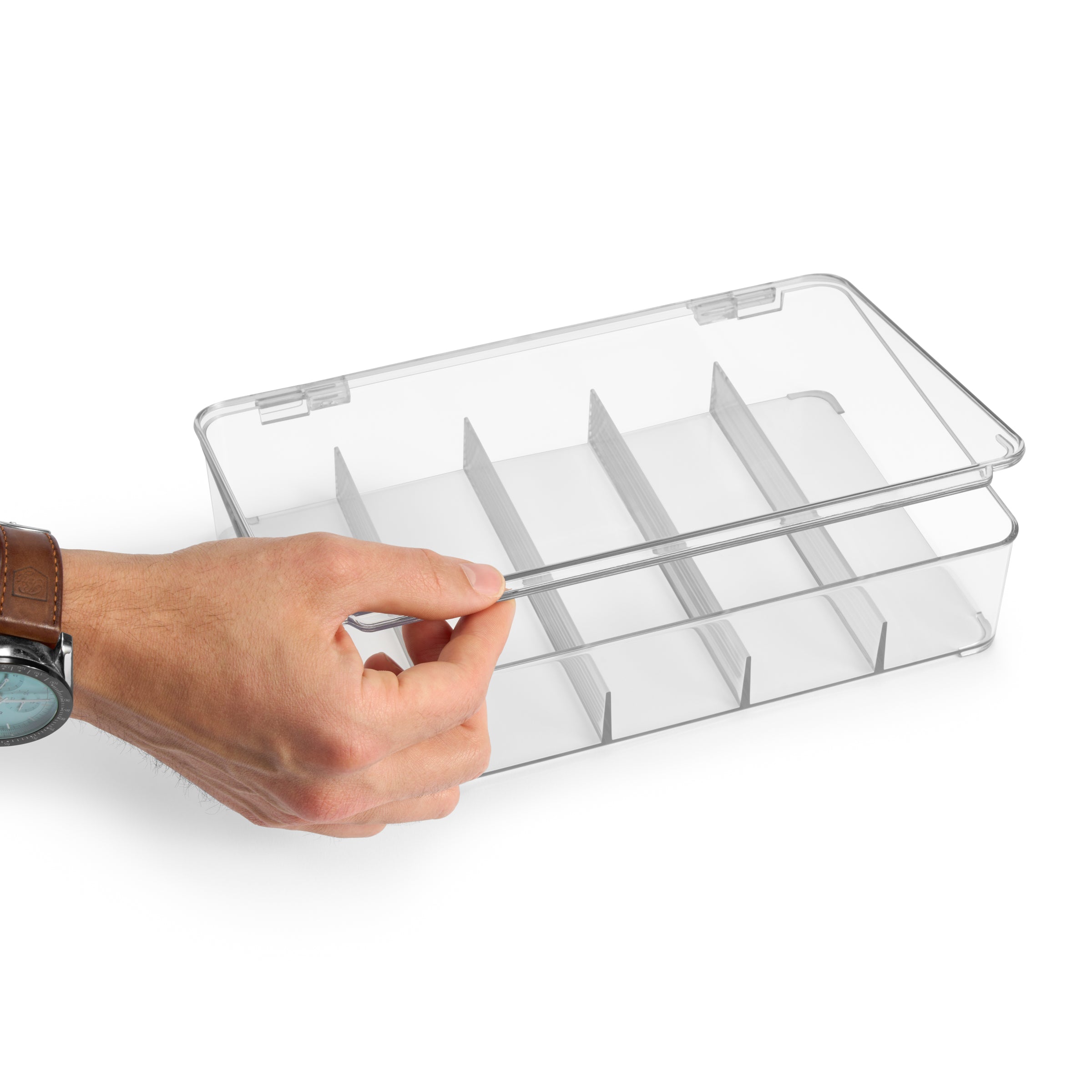 This clear, shatter-resistant acrylic eyeglass case is designed to keep your eyewear organized and protected. It stores up to five pairs of glasses, including sunglasses, prescription glasses, and fashion accessories. The stylish, stackable design is perfect for small spaces like apartments or townhouses, and the case can also be used for organizing jewelry, cosmetics, watches, and other essentials. Each compartment keeps items secure and dust-free, with an easy-to-open lid featuring a steel metal hinge. Av